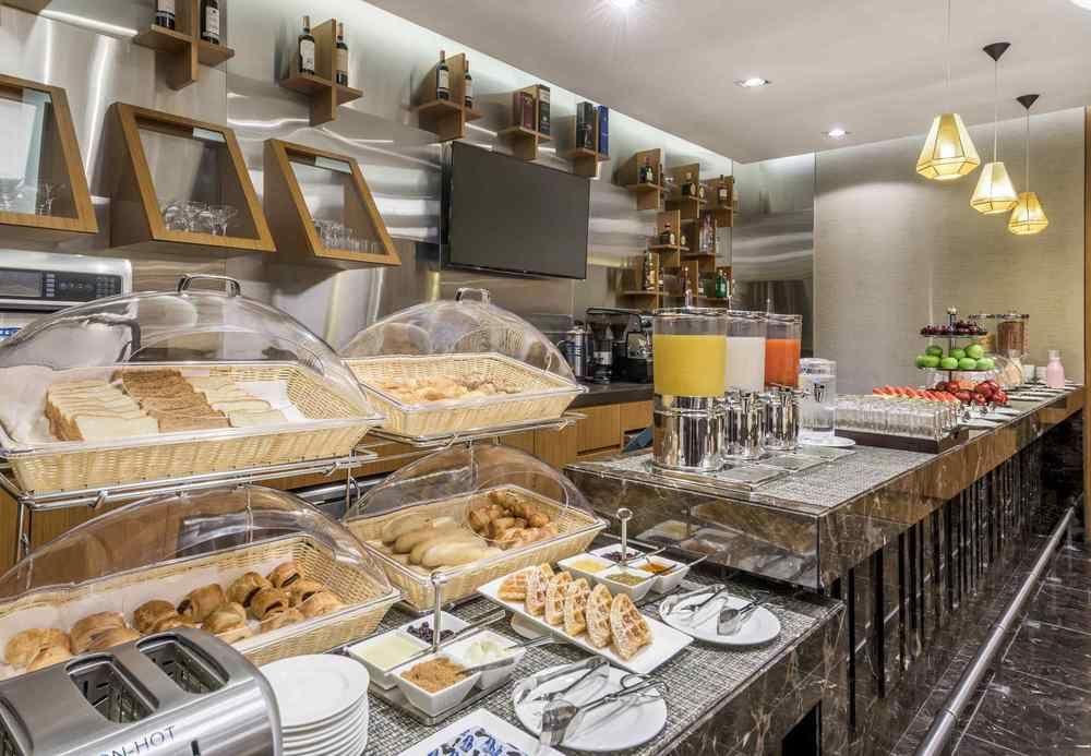 Courtyard By Marriott Bogota Airport Hotel Luaran gambar