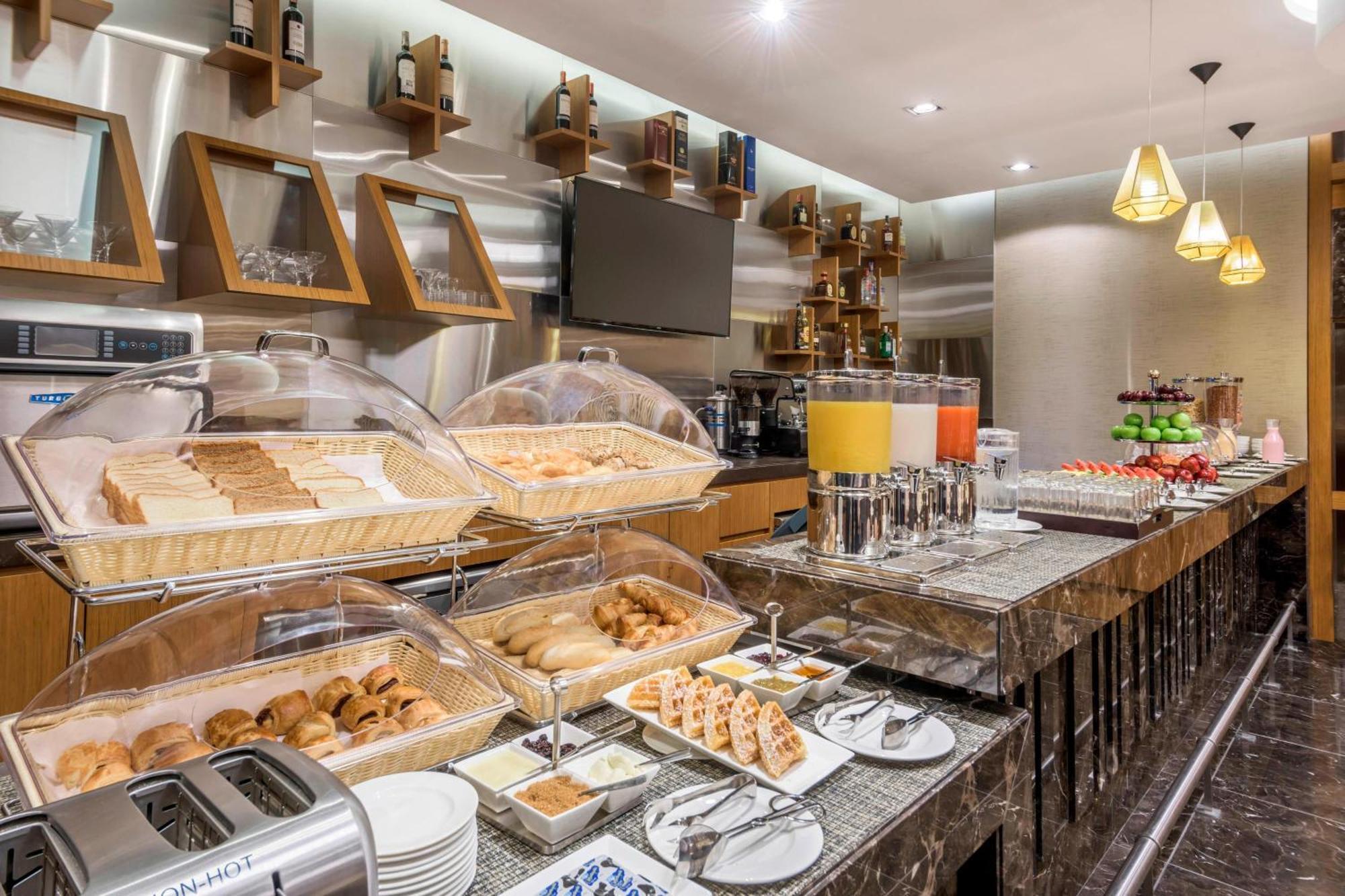 Courtyard By Marriott Bogota Airport Hotel Luaran gambar