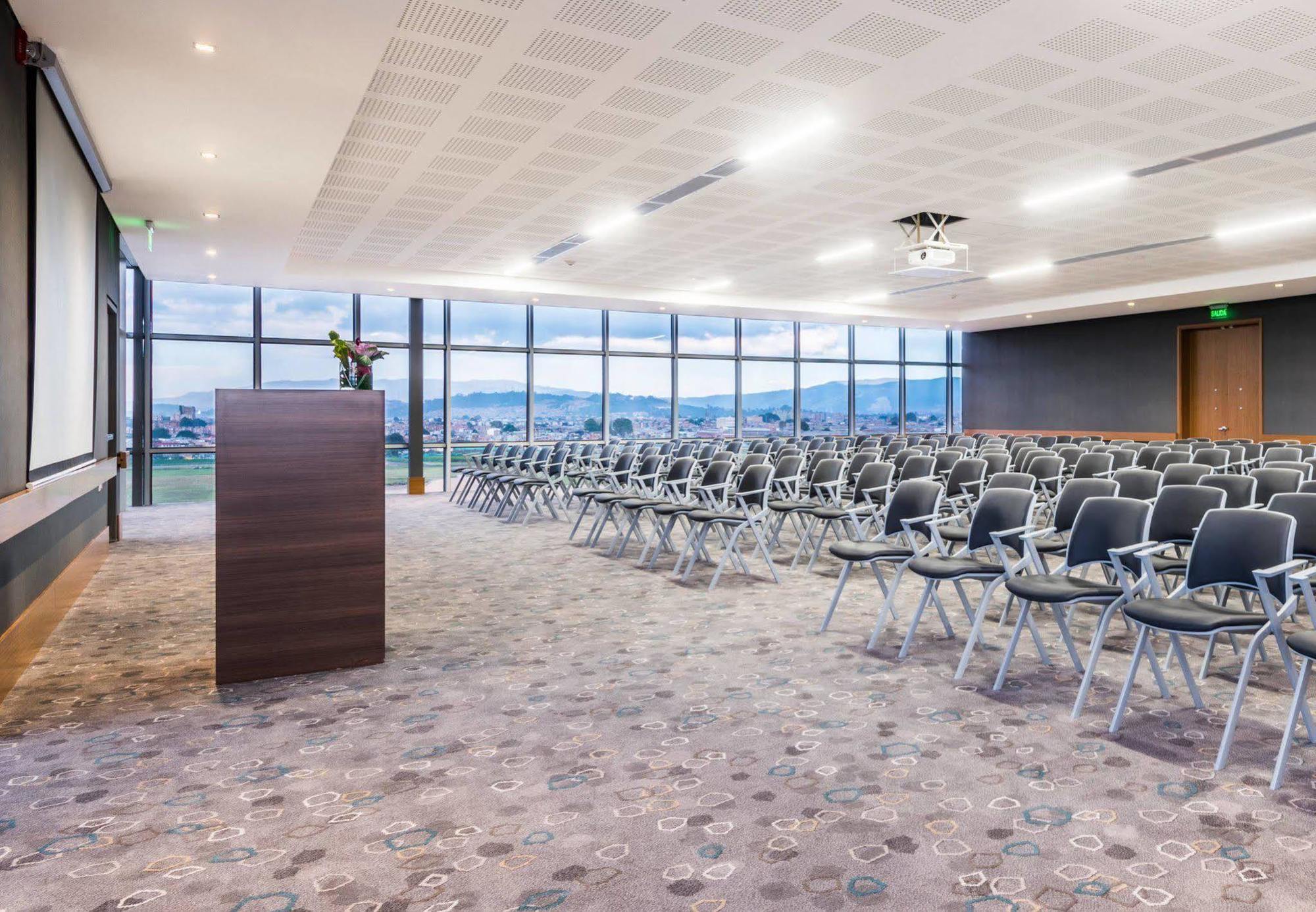Courtyard By Marriott Bogota Airport Hotel Luaran gambar
